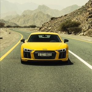 Meet your Posher, Efrain